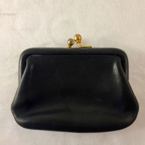 Coach Vintage black leather kiss lock change purse
